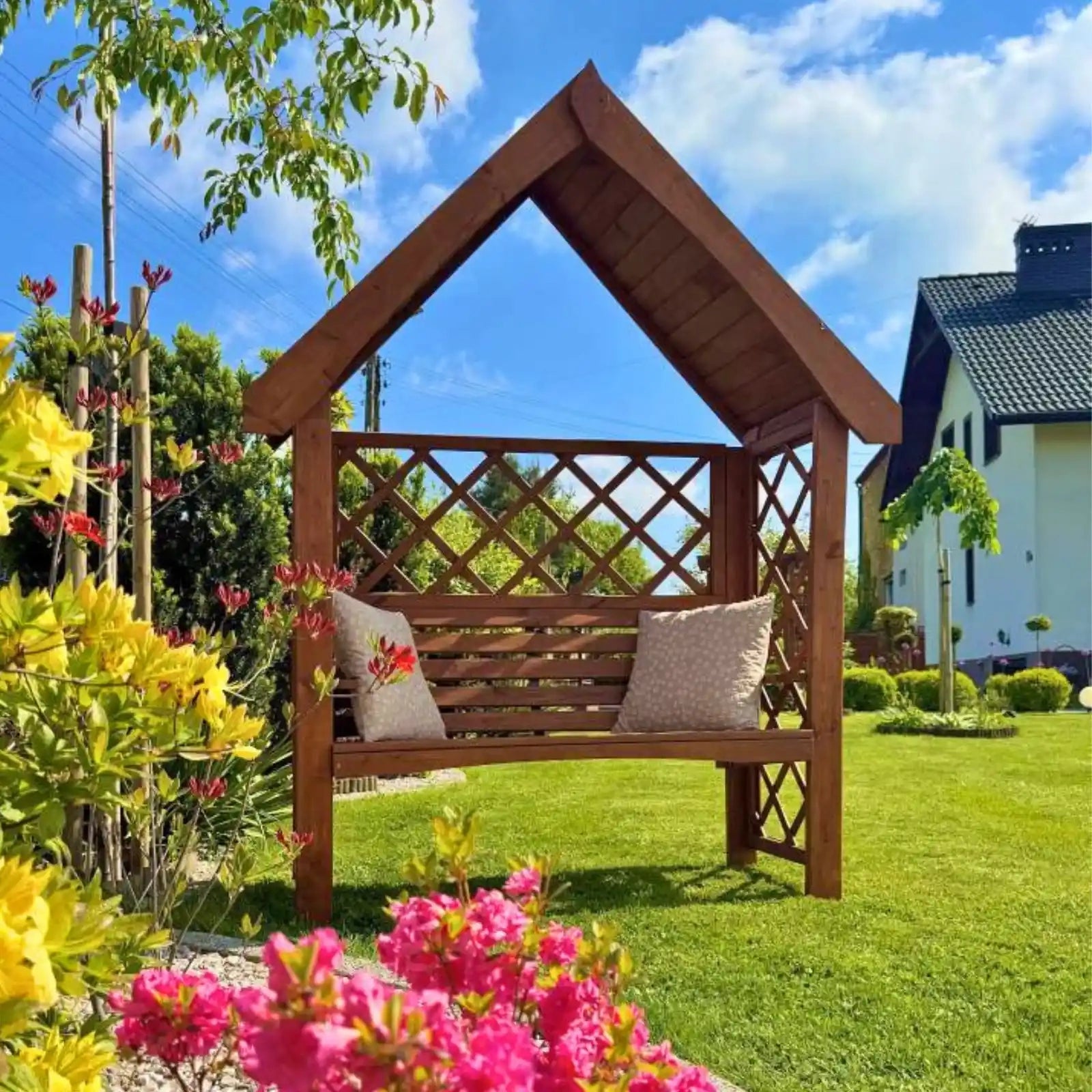 Pergola mit Bank, Spitzdach und Rankgitter - Pergola aus Holz - Gartenbank